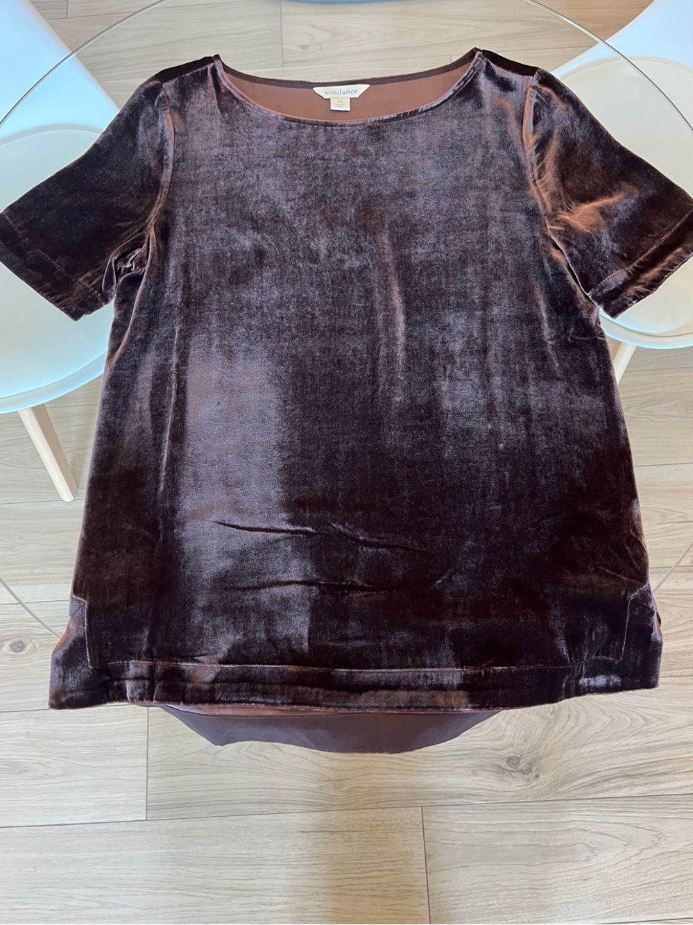 Sundance Short-Sleeve Velvet Tee in Chocolate Brown